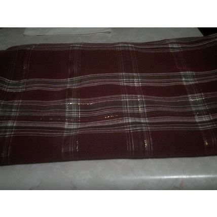 Table cloth plaid red
