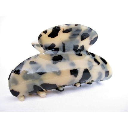 Large black and beige marbled hair claw clip