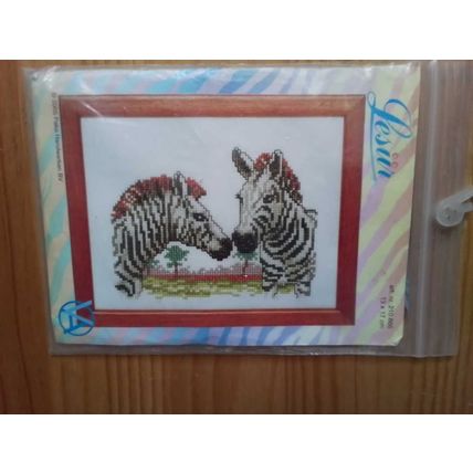 Zebras Cross Stitch Kit By Lesur 13 x 17 cm. Cotton Fabric and Yarn