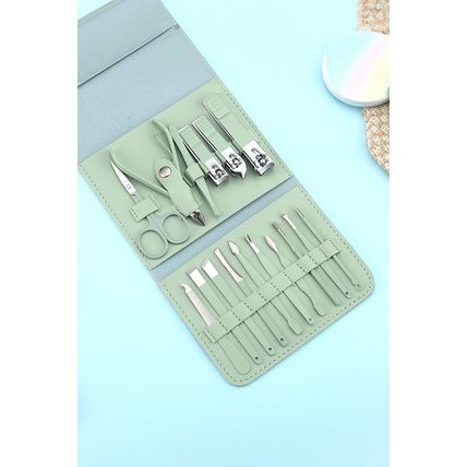 Grass Green 16pcs Portable Manicure Nail Clippers Set