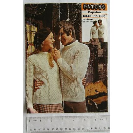 Vintage: Patons 6343 Aran looks for the country life, Capstan