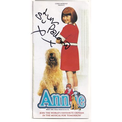 Su Pollard in Annie The Musical Hi De Hi Hand Signed Theatre Flyer