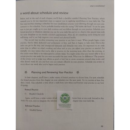 A MINDFULNESS BASED STRESS REDUCTION WORKBOOK + MP3 CD w 21 GUIDED MEDITATIONS