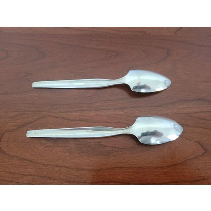Vintage WM ROGERS MFG CO Silver Plate ORIGINAL ROGERS Serrated Grapefruit Spoons