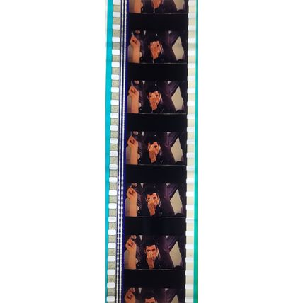 Pk GEB - M - MIX - A 015o . 1 STRIP OF 5 - 35MM FILM CELLS. ( Grease )