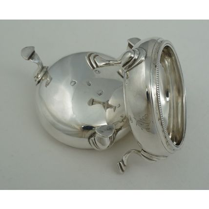 Pair Georgian Silver Cauldron Salts, London 1766/7, Benjamin Mordecai, 60mm, 86g