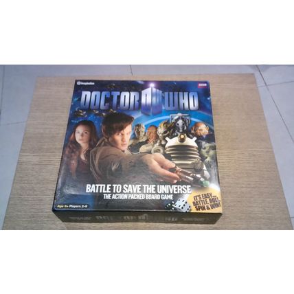 DOCTOR WHO: BATTLE TO SAVE THE UNIVERSE - Action Packed Board Game