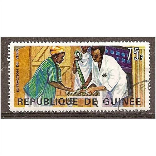 REP.DE GUINEE JAAR 1967 Y£T 325 ° (L5)