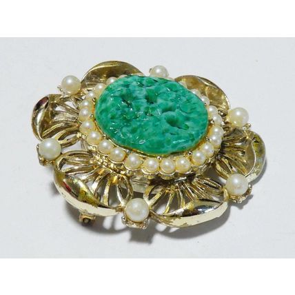 VINTAGE Rare Signed Exquisite Pearl & Pressed Floral Green/Peking Glass BROOCH