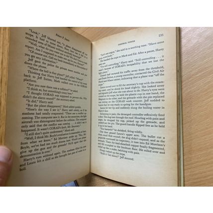 1980 1ST EDITION ROBERT P DAVIS "CONTROL TOWER" FICTION HARDBACK BOOK (P4)