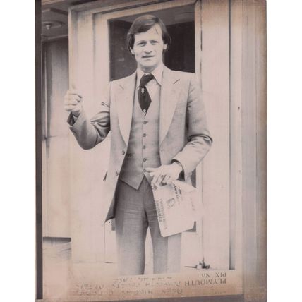 Alex Higgins Snooker London Courts Assault Victory 1979 Press Photo