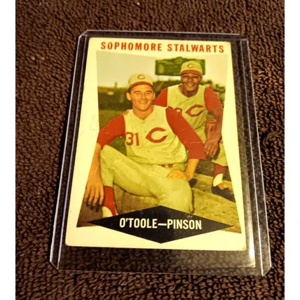 1960 Topps 32 Sophomore Stalwarts Jim O'Toole - Vada Pinson 3.5 VG+ Creases
