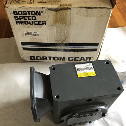 NEW BOSTON GEAR F726-40-B7-G GEAR REDUCER,40:1 RATIO,F72640B7G,ISO9002,Az