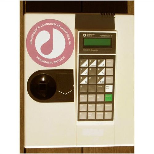 Pharmacia GeneQuant II Spectrophotometer