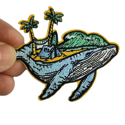 Blue Whale Iron On Patch Badge sew Motif Applique Sea Life 8 cm X 6 cm P410