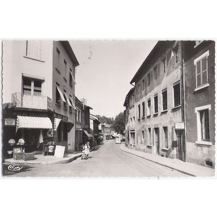 38 - Pont de Chéruy - Rue centrale