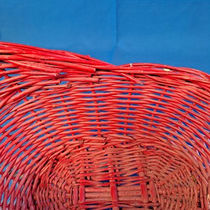 WICKER Metal Christmas SANTA SLEIGH Sled Woven Decor Tabletop Candy Bowl Basket