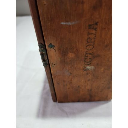 Vintage Du Barry Victoria Cigar Box