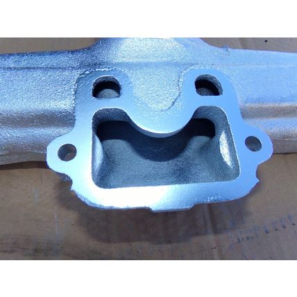 1981 82 83 84 85 86 87 Dodge Truck Ramcharger Exhaust Manifold OEM 318 360