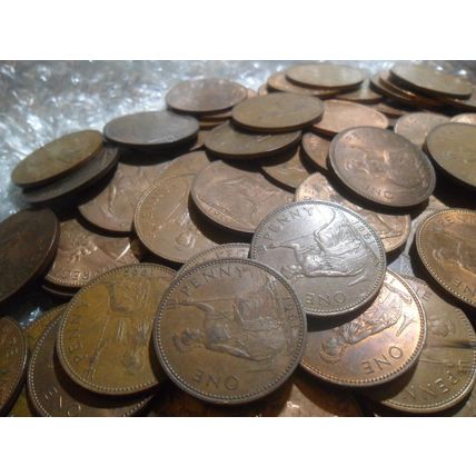 Bulk lot of Elizabeth II pennies -150 coins.