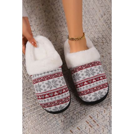 White Snowflake Pattern Knitted Plush Home Slippers