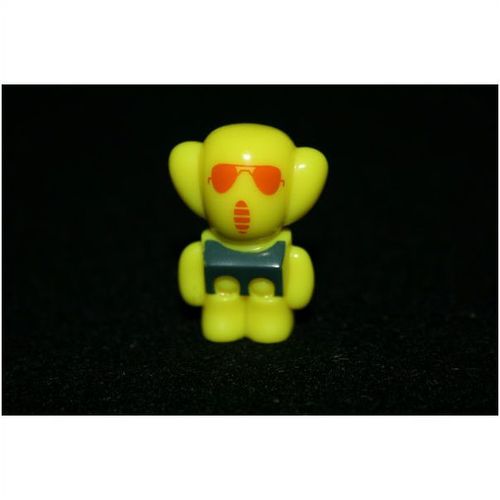 Power Gogo's Crazy Bones Series 4 - #64 - Varin Ray (Yellow)