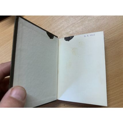 VINTAGE "THE NEW TESTAMENT" RELIGIOUS SMALL HARDBACK BOOK (P2)