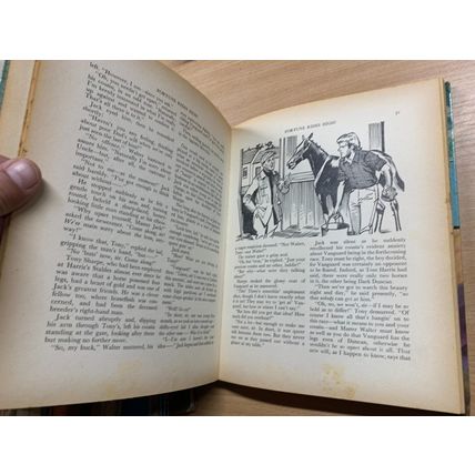 1973 "SUPREME BOOK FOR BOYS" ILLUSTRATED ANNUAL HARDBACK BOOK (P4)