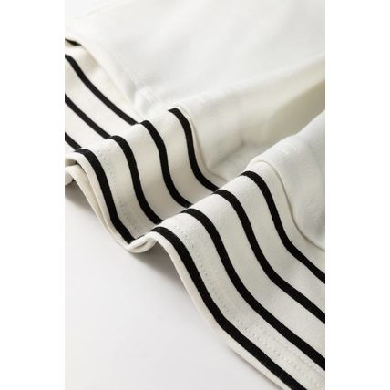 White Stripe Colorblock Sleeve Exposed Seam Fake-2-Piece Sweatshirt