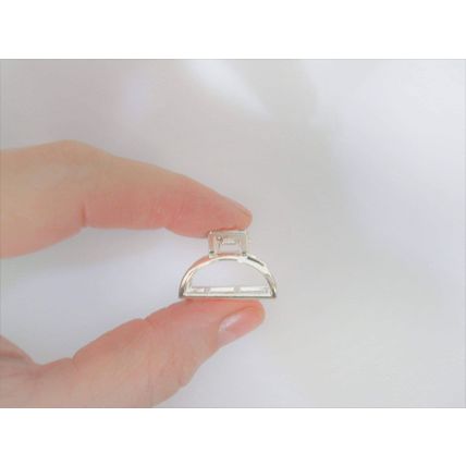 Tiny small silver tone rounded metal hair claw clip