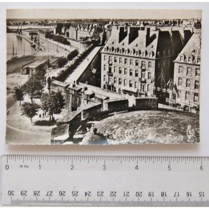 old postcard Saint Malo, Les Remparts