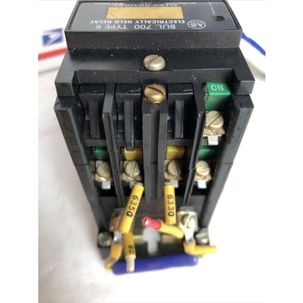 ALLEN BRADLEY 700-R320A1 INDUSTRIAL ELECTRICALLY RELAY,BUL. 700 TYPE R,FF