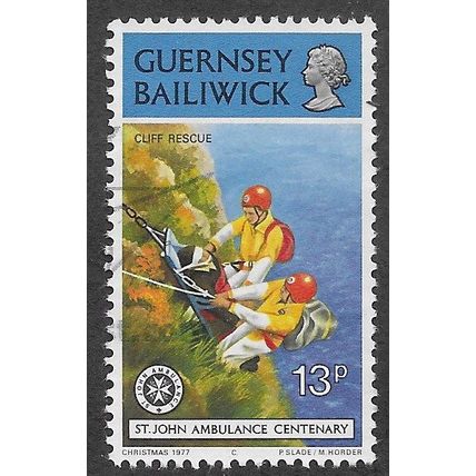 GUE 1977 13P 'CHRISTMAS AND ST JOHNS AMBULANCE' FINE USED (EBID66-814)
