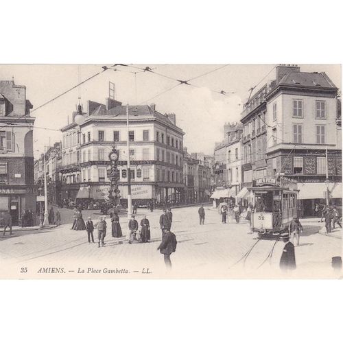 La Place Gambetta Amiens France Postcard (F4336)
