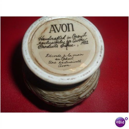 AVON /MUG STAMPED AVON SHAPED COLLECTABLE (03/08)