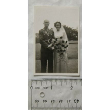 1942 wedding photo - Captain Ronald E. Dunn & Majorie