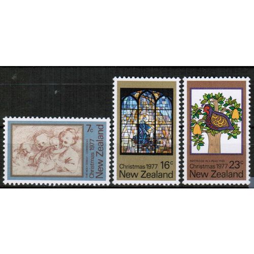1977 New Zealand - Sc#632-42 - Christmas set of 3 - Mint NH