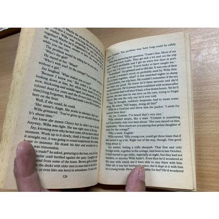 1987 ALLAN PRIOR "HER MAJESTYS HIT MAN" FICTION PAPERBACK BOOK (P2)