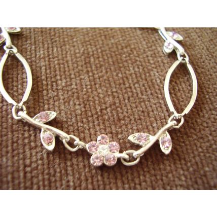 Vintage Bracelet Pink Crystal Flowers Silver-tone Retro Bangle
