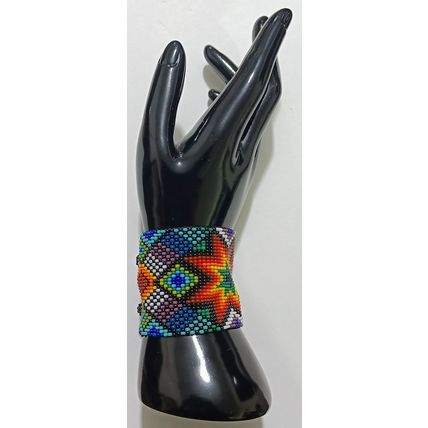 Traditional Huichol Art. Mexico Glass Seed Beads Bracelet. Vibrant Stars 3