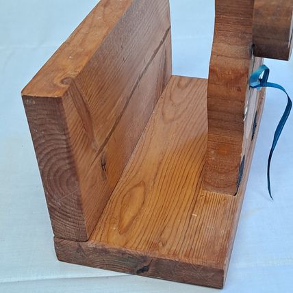 Wood COW NAPKIN Holder Stand Tabletop Counter Display Paper Plate Farm