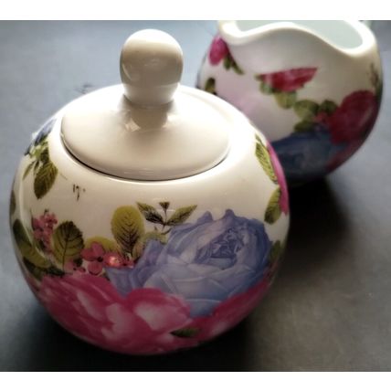 Vintage (1990's) Regal Spencer Fine China Pink Floral Milk Jug & Sugar Bowl Set.