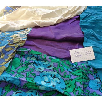 S23 100% Silk Scrap Fabric Lot Material Reclaimed clothing over 3 oz Crafting
