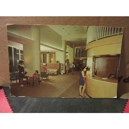 BERKELEY RESIDENCE CLUB, YWCA, BOSTON, MASSACHUSETTS USA unused postcard 1972 #