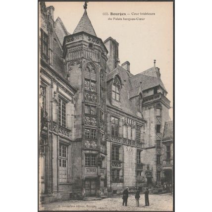 Cour Intérieure du Palais Jacques-Cœur, Bourges, c.1900s - Auxenfans CPA
