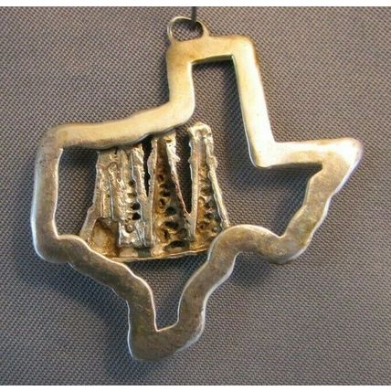 VINTAGE TEXAS SHAPED "WOOD OIL WELLS" STERLING SILVER CHARM PENDANT