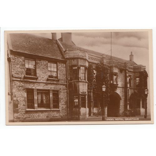 Angel Hotel Grantham Lincolnshire RP Postcard