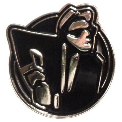 2 Tone Ska Man Dancing Skanking MOD Metal Scooterist Metal Enamel Badge NEW