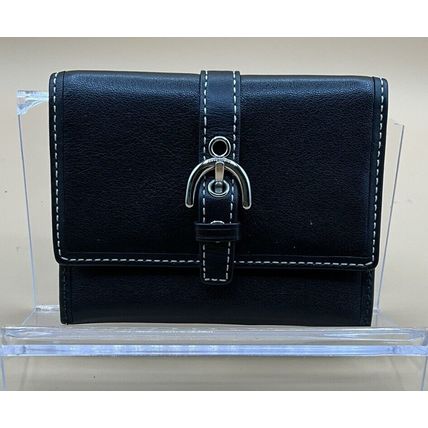 The Coolest Cute EUC Very rare vintage black leather small COACH ID card wallet