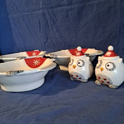 3 Christmas Nauvoo House OWL BOWLS & SALT PEPPER Shaker Set Cereal Dishes Cerami